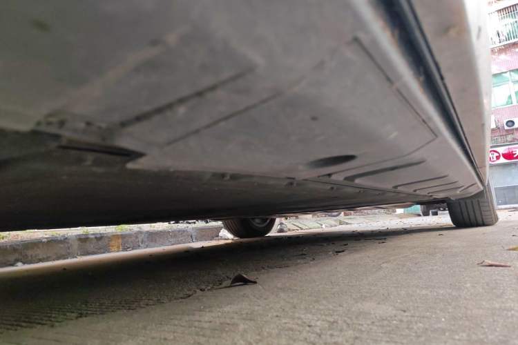 Used XPeng X9 2024 702 Ultra-Long Range Pro Chassis Front Left