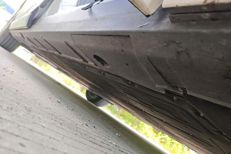 Used XPeng X9 2024 610 Long-Range Pro Chassis Front Right