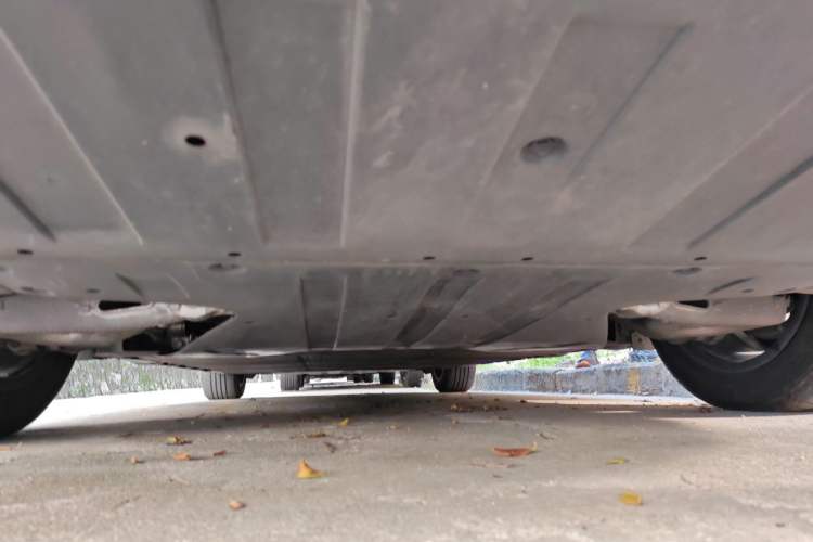 Used XPeng X9 2024 702 Ultra-Long Range Pro Chassis Rear