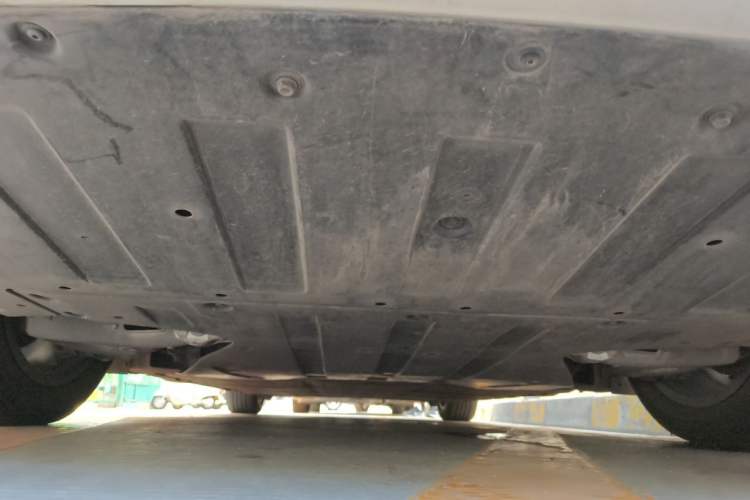 Used XPeng X9 2024 702 Ultra-Long Range Max Chassis Rear