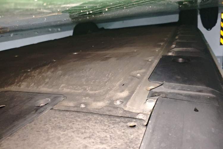 Used XPeng X9 2024 702 Ultra-Long Range Pro Chassis Rear Left