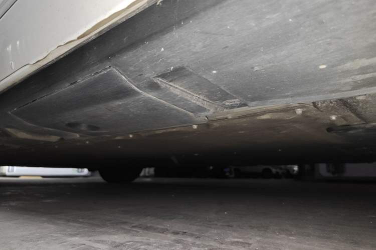 Used XPeng X9 2024 702 Ultra-Long Range Pro Chassis Rear Left