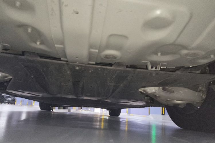 Used XPeng X9 2024 610 Long-Range Pro Chassis Rear