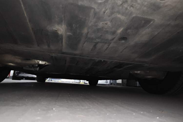 Used XPeng X9 2024 702 Ultra-Long Range Pro Chassis Rear