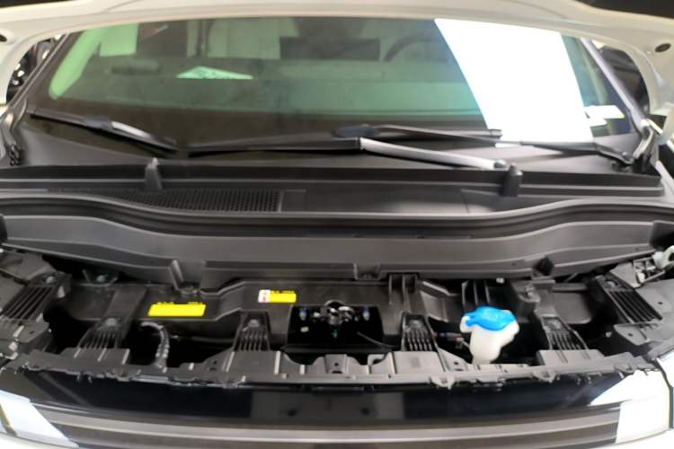Used XPeng X9 2024 702 Ultra-Long Range Pro Engine Bay