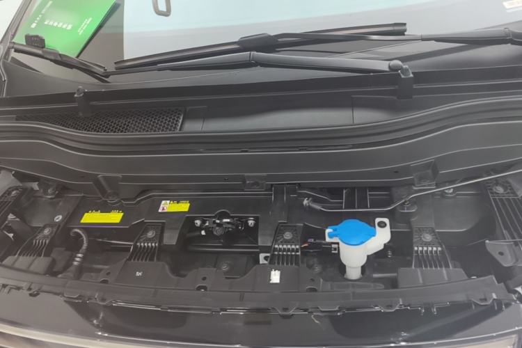Used XPeng X9 2024 702 Ultra-Long Range Max Engine Bay