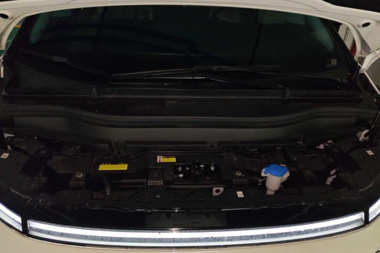 Used XPeng X9 2024 640 All-Wheel Drive High-Performance Max Engine Bay