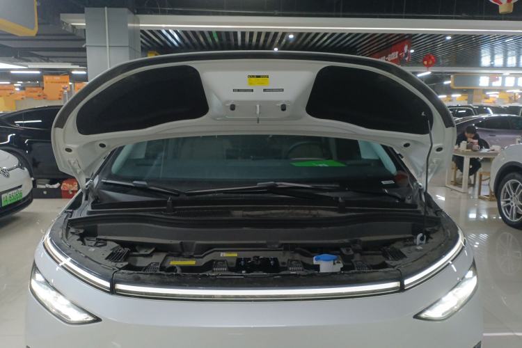 Used XPeng X9 2024 640 All-Wheel Drive High-Performance Max Engine Bay