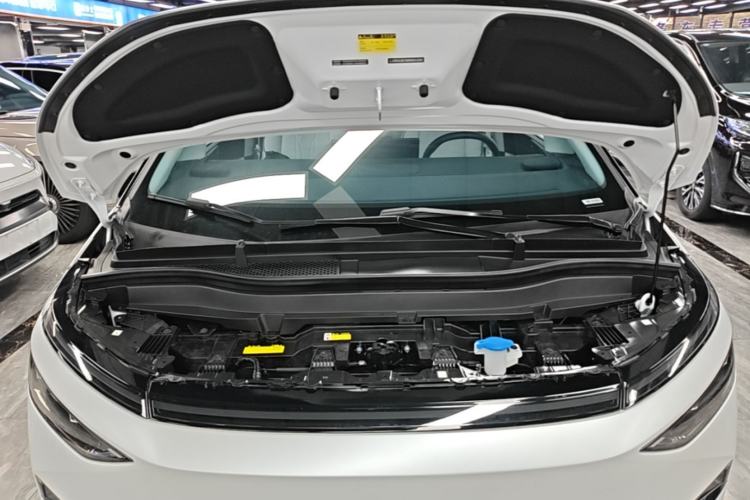 Used XPeng X9 2024 702 Ultra-Long Range Pro Engine Bay