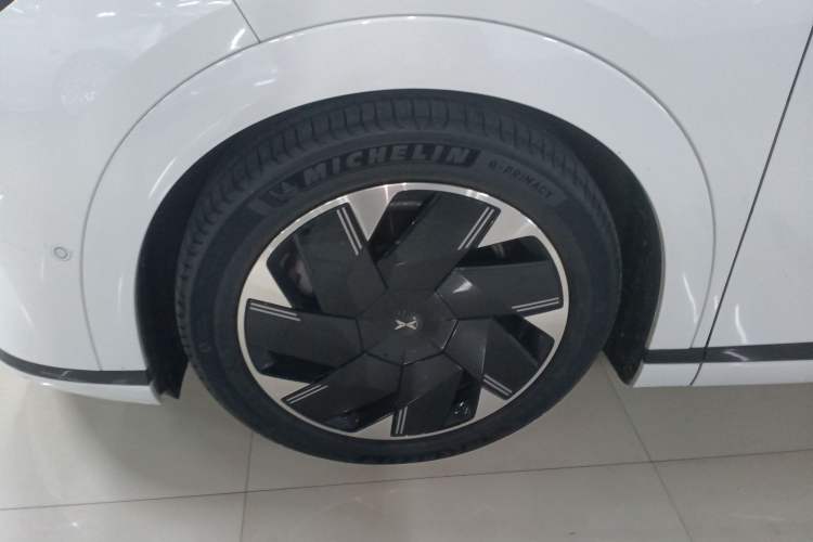 Used XPeng X9 2024 640 All-Wheel Drive High-Performance Max Exterior 7