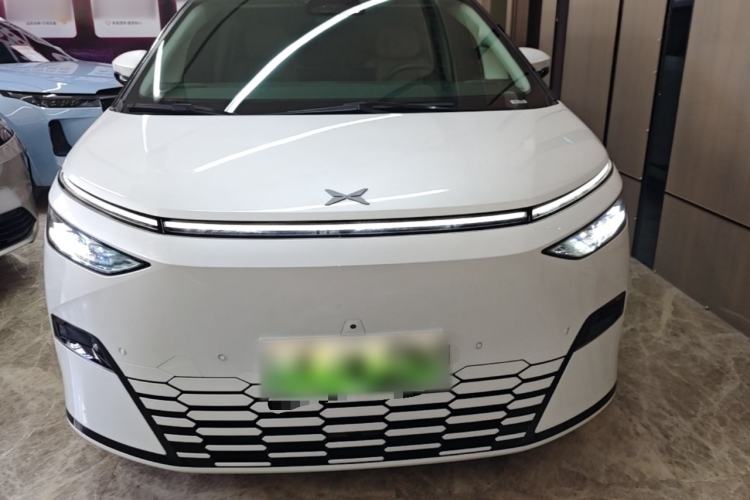 Used XPeng X9 2024 610 Long-Range Pro Front