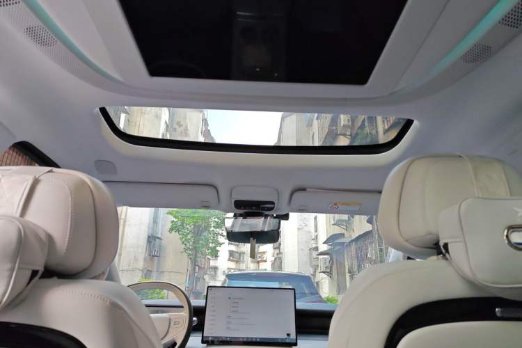 Used XPeng X9 2024 702 Ultra-Long Range Pro Headliner