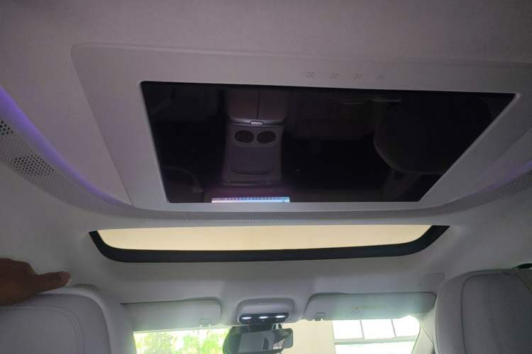 Used XPeng X9 2024 702 Ultra-Long Range Pro Headliner