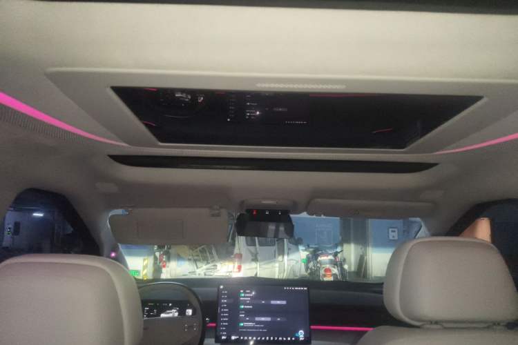 Used XPeng X9 2024 610 Long-Range Pro Headliner