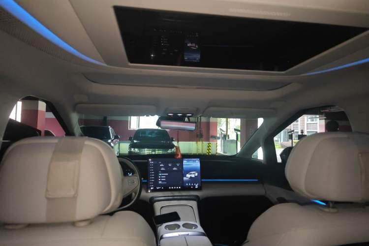 Used XPeng X9 2024 610 Long-Range Pro Headliner