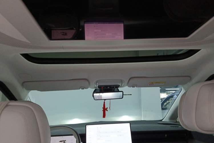 Used XPeng X9 2024 702 Ultra-Long Range Pro Headliner