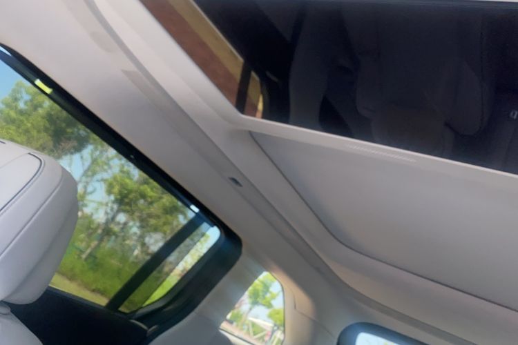 Used XPeng X9 2024 640 All-Wheel Drive High-Performance Max Headliner