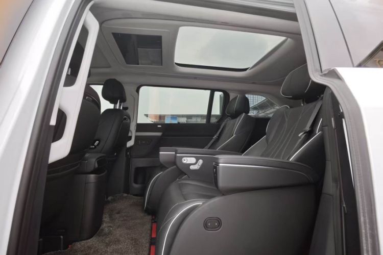 Used XPeng X9 2024 640 All-Wheel Drive High-Performance Max Interior 2