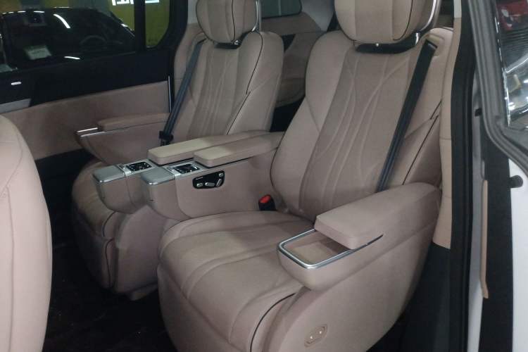 Used XPeng X9 2024 640 All-Wheel Drive High-Performance Max Interior 4