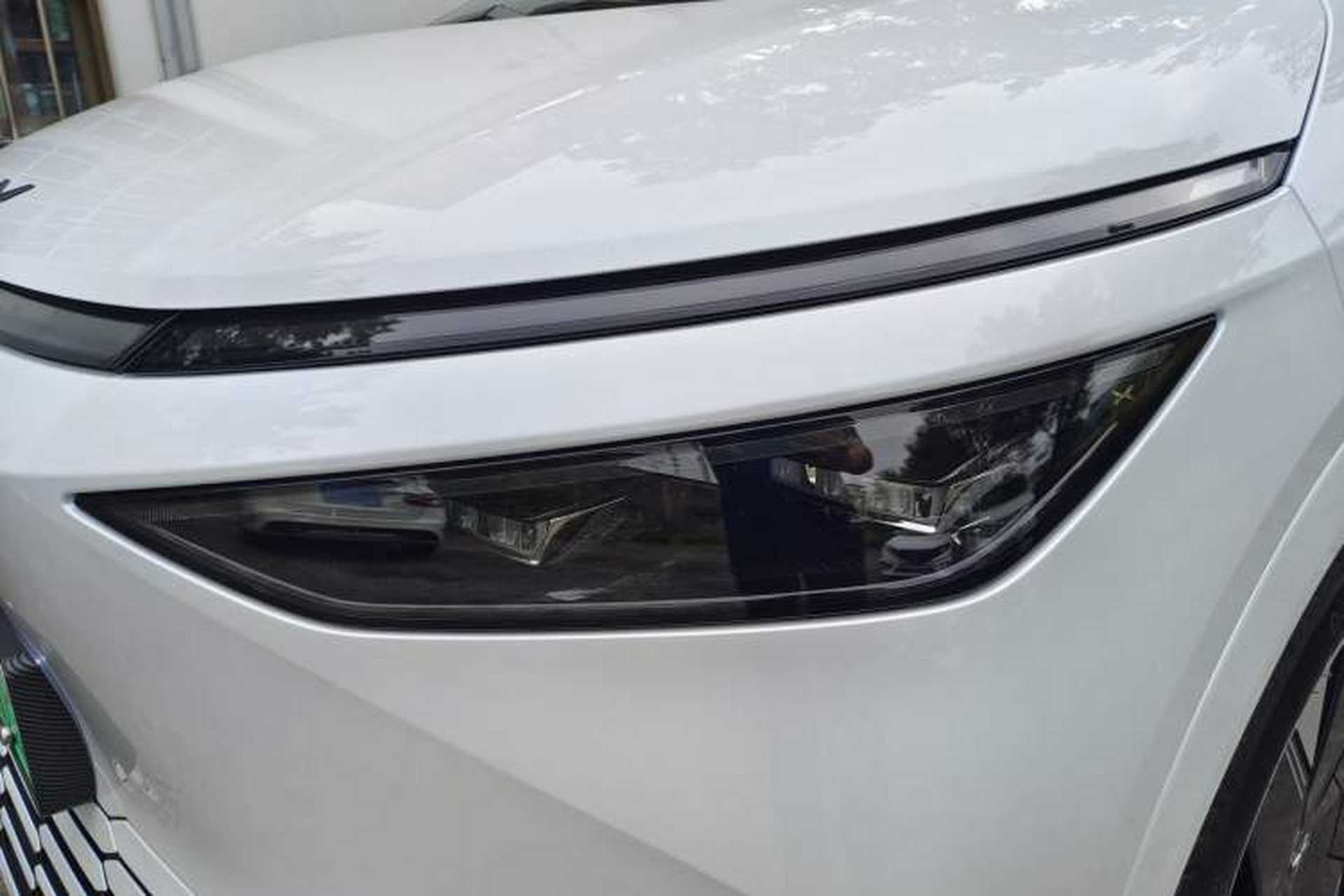 Used XPeng X9 2024 640 All-Wheel Drive High-Performance Max Left Front Headlight