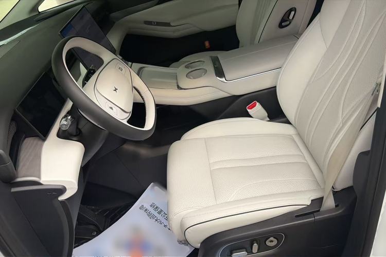 Used XPeng X9 2024 702 Ultra-Long Range Pro Left Front Seat