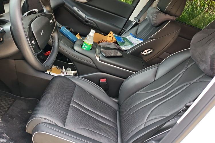 Used XPeng X9 2024 610 Long-Range Pro Left Front Seat