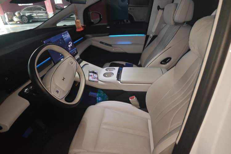 Used XPeng X9 2024 610 Long-Range Pro Left Front Seat