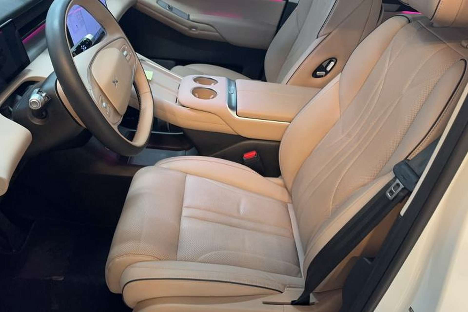Used XPeng X9 2024 702 Ultra-Long Range Max Left Front Seat
