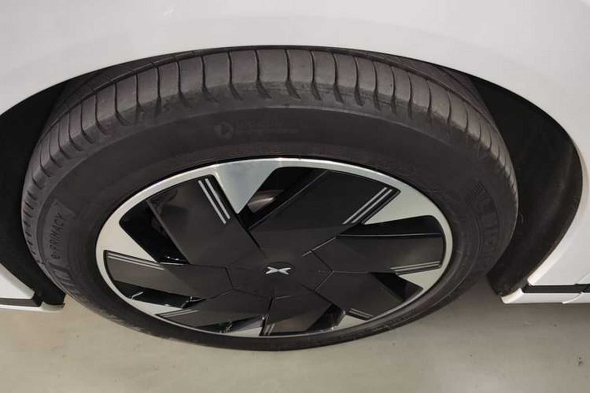Used XPeng X9 2024 640 All-Wheel Drive High-Performance Max Left Front Wheel Hub