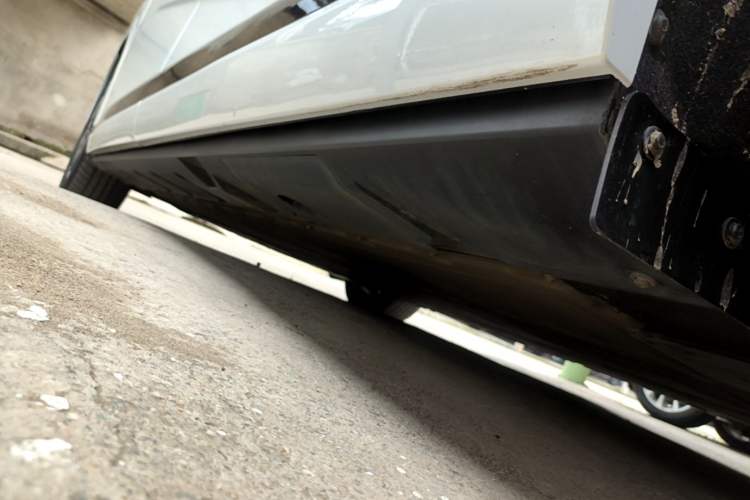 Used XPeng X9 2024 702 Ultra-Long Range Pro Left Side Sill