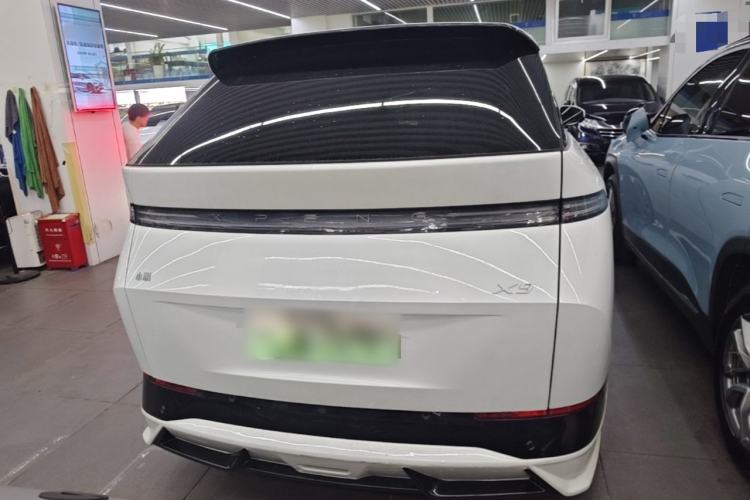 Used XPeng X9 2024 702 Ultra-Long Range Max Rear