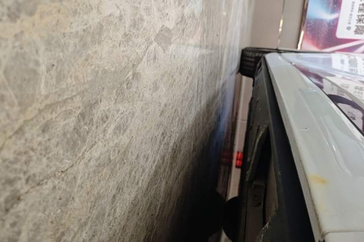 Used XPeng X9 2024 610 Long-Range Pro Right Side Sill