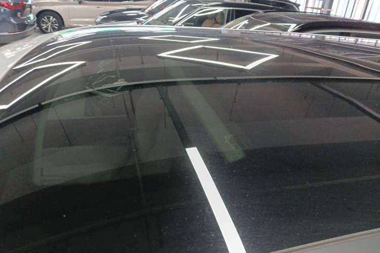 Used XPeng X9 2024 702 Ultra-Long Range Pro Roof