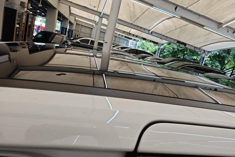 Used XPeng X9 2024 702 Ultra-Long Range Pro Roof