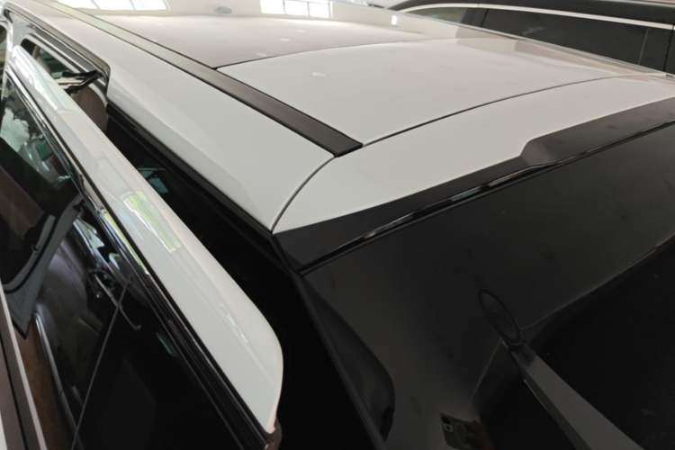 Used XPeng X9 2024 702 Ultra-Long Range Max Roof