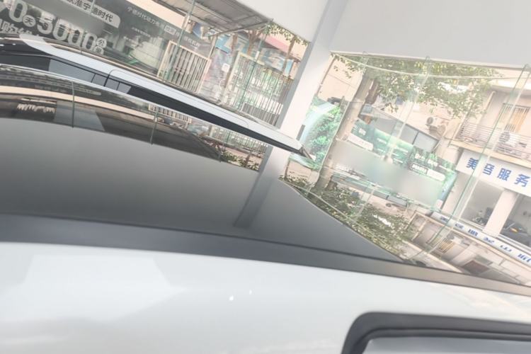 Used XPeng X9 2024 702 Ultra-Long Range Max Roof