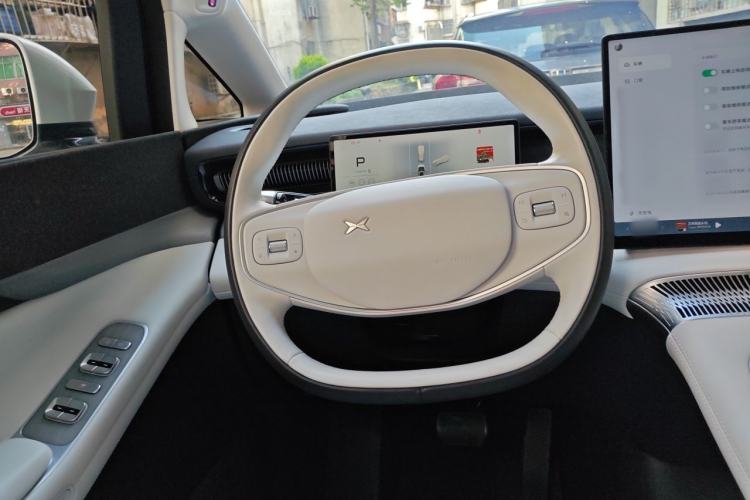 Used XPeng X9 2024 702 Ultra-Long Range Pro Steering Wheel