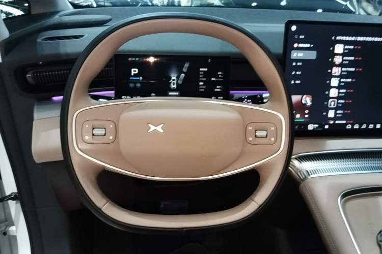 Used XPeng X9 2024 702 Ultra-Long Range Pro Steering Wheel
