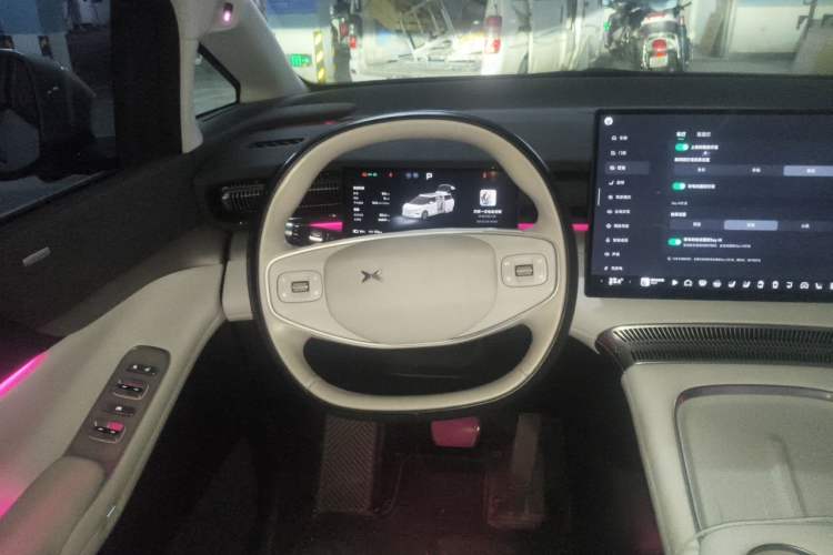 Used XPeng X9 2024 610 Long-Range Pro Steering Wheel