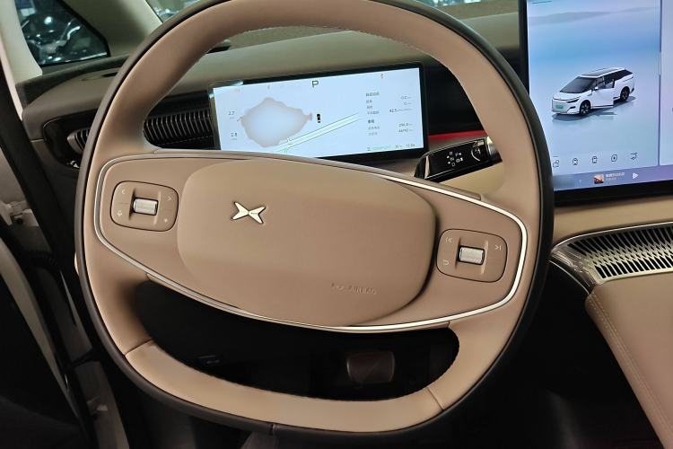 Used XPeng X9 2024 702 Ultra-Long Range Pro Steering Wheel