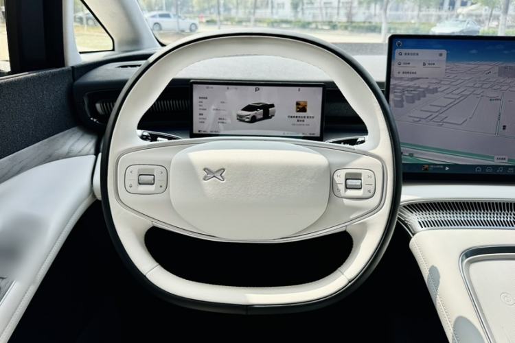 Used XPeng X9 2024 610 Long-Range Pro Steering Wheel