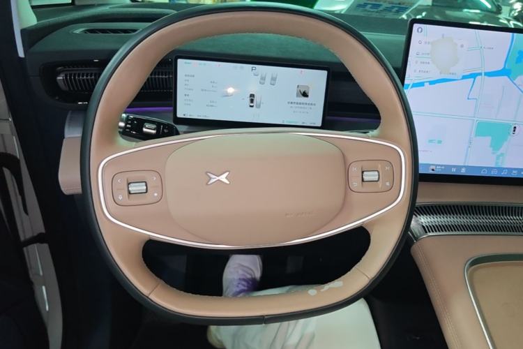 Used XPeng X9 2024 702 Ultra-Long Range Pro Steering Wheel