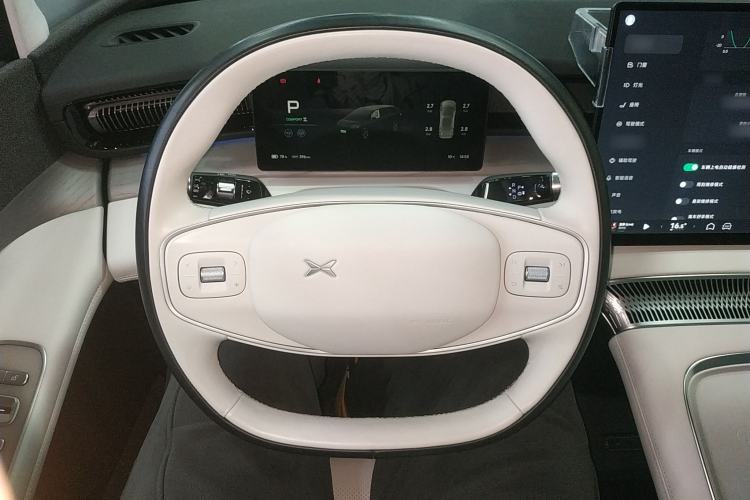 Used XPeng X9 2024 610 Long-Range Pro Steering Wheel