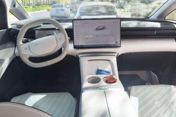 Used XPeng X9 2024 702 Ultra-Long Range Pro Center Console