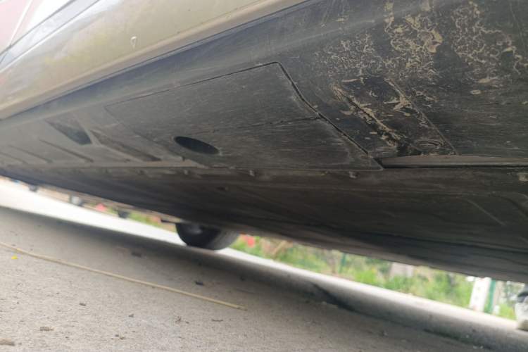 Used XPeng X9 2024 702 Ultra-Long Range Max Chassis Rear Left
