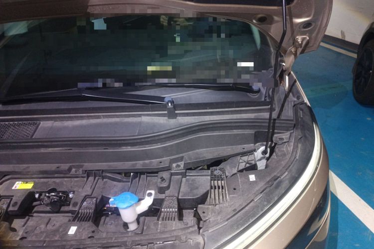 Used XPeng X9 2024 640 All-Wheel Drive High-Performance Max Engine Bay Left