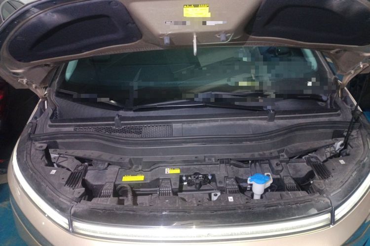 Used XPeng X9 2024 640 All-Wheel Drive High-Performance Max Engine Bay