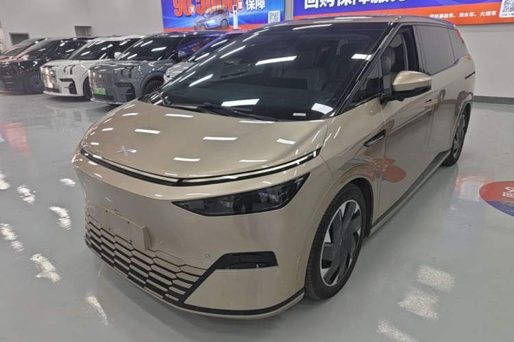 Used XPeng X9 2024 702 Ultra-Long Range Max Guazi used car, China used car export, Used car for sale, Used cars, Cheapest cars for sale