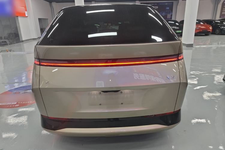 Used XPeng X9 2024 702 Ultra-Long Range Max Rear