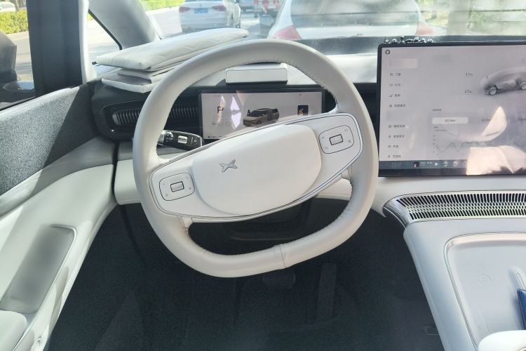 Used XPeng X9 2024 702 Ultra-Long Range Pro Steering Wheel